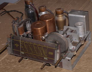 Elektrit Champion U - widok chassis z przodu