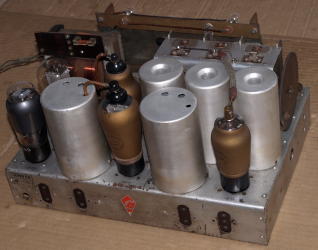 Elektrit Super5 GZ z lampą AK1 - widok chassis od tyłu