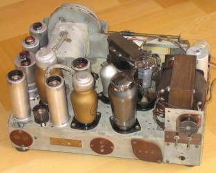 Kosmos K87A - widok chassis z tyłu