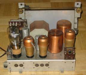 Telefunken 241Z Ambasador - widok chassis z tyłu