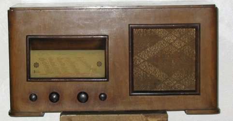 Telefunken 241Z Ambasador - widok z przodu