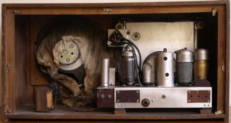 Telefunken Stradivari 776Wu - widok z tyłu na chassis