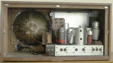 Telefunken T5Z - widok z tyłu na chassis