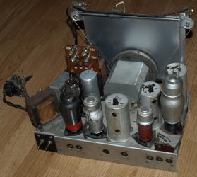 Telefunken T5Z - widok chassis z tyłu
