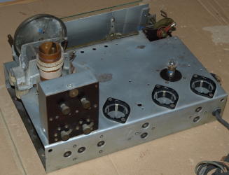 Elektrit Domator B - widok na chassis z przodu